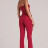 Lumi getailleerde broek met middelhoge taille  in kersenrood