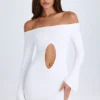 Madelina off-shoulder minijurk met uitsnijdingen in wit