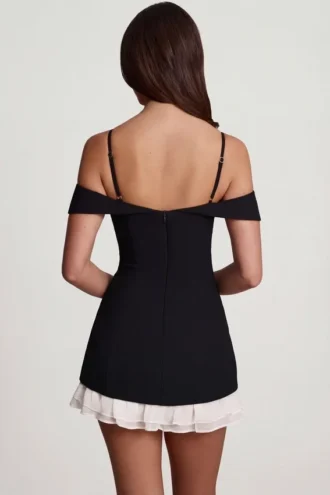 Maelie off-shoulder minijurk met ruches in A-lijn in zwart