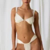 Mahina gerimpelde string-bikinibroekje in parelwit