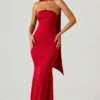 Mandi strapless jurk met sjaaldetail in scharlakenrood