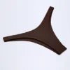 Manea Cheeky bikinibroekje met hoge beenuitsnijding in Dark Chocolate