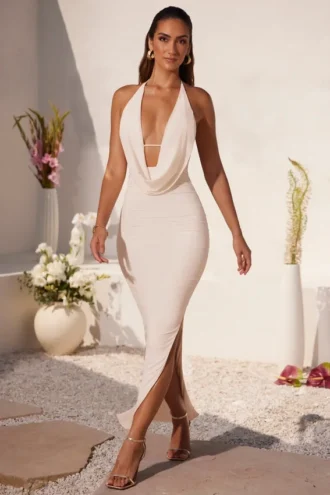 Mariposa Plunge Cowl Neck Floor Length Jurk in ivoor