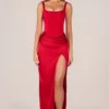 Marleigh maxi-jurk met korset en hoge split in rozerood