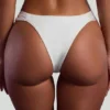 Praslin bandeau-bikinitop met kralenversiering in ivoor