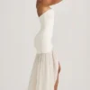 Melina asymmetrische strapless fishtail maxi-jurk in ivoor