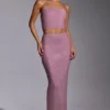 Odetta versierde strapless crop top in lichtroze