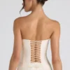 Melvina gerimpelde, strikbare strapless korset-top in ivoor Melvina gerimpelde, strikbare strapless korset-top in ivoor