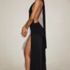 Merryth maxi-jurk van zachte jersey met halternek en open rug in zwart