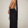 Merryth maxi-jurk van zachte jersey met halternek en open rug in zwart