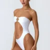 Miami bandeau-badpak met cut-outs en kralenversiering in wit