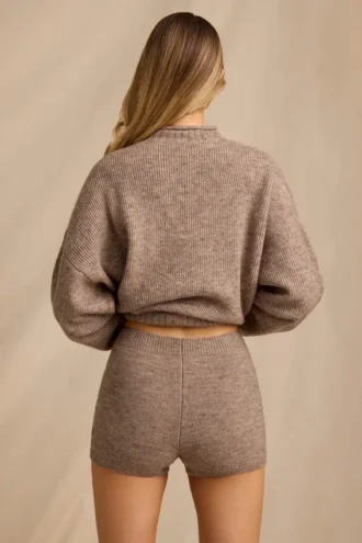 Mid-rise gebreide minishort in bruin gemêleerd