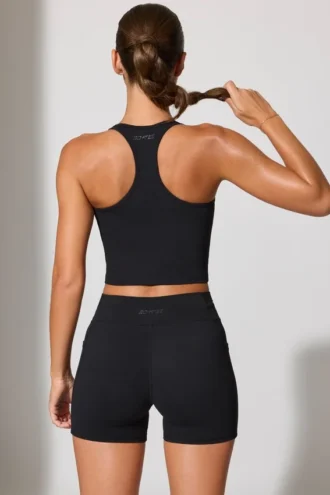 Mini-short met gedraaide taille en zakken in zwart