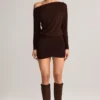 Mira Modal off-shoulder wikkelminijurk in chocoladebruin