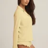 Mirae Modal pyjamatop met lange mouwen in pastelgeel