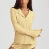 Mirae Modal pyjamatop met lange mouwen in pastelgeel