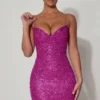 Mischa versierde minijurk met sweetheart-hals in magenta