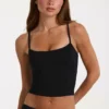 Modal cropped tanktop in zwart