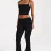 Modal flared broek met middelhoge taille in zwart