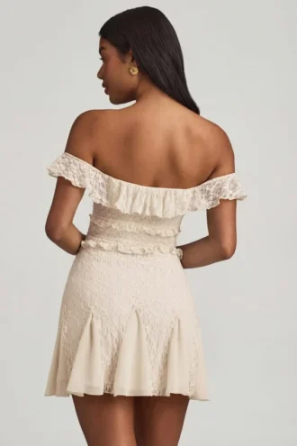 Nahida off-shoulder A-lijn minijurk met kant in ivoor