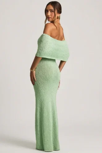 Naia Bouclé off-shoulder maxi-jurk in mint