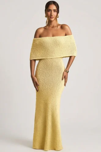 Naia Bouclé off-shoulder maxijurk in geel