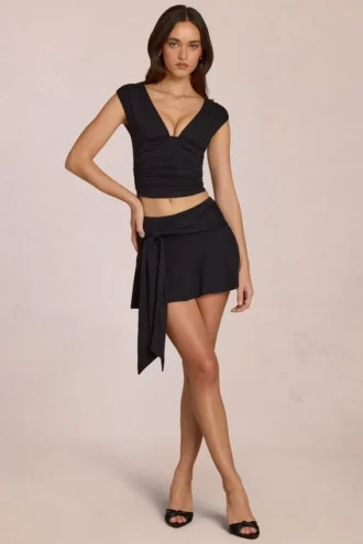 Evelique Mid-Rise Skort in Zwart