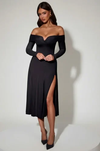Nerissa off-shoulder A-lijn midi-jurk met vetersluiting in zwart
