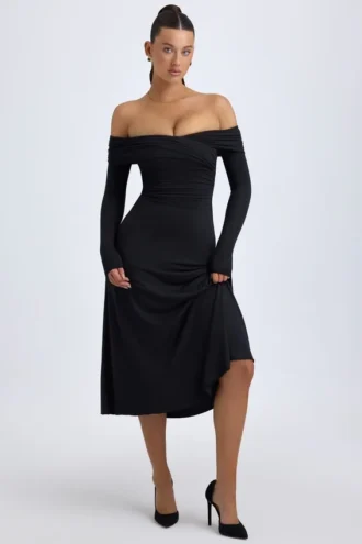 Noelle modale off-shoulder gerimpelde midi-jurk in zwart