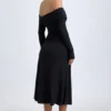 Noelle modale off-shoulder gerimpelde midi-jurk in zwart