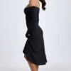 Noelle modale off-shoulder gerimpelde midi-jurk in zwart