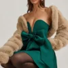 Norina minijurk met strikdetail in smaragdgroen