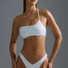 Oh Polly Badmode: HOTFIX Edition versierde bandeau-bikinitop met één schouder in wit