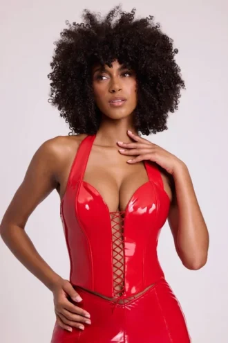 Ophelia vinyl halternek korset crop top met vetersluiting in vuurrood