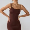Orli Slinky Jersey minijurk met open rug in Espresso