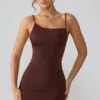 Orli Slinky Jersey minijurk met open rug in Espresso