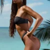 Pacifico versierde gerimpelde cheeky bikinibroekje in zwart