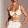 Parma versierde beugel-crop-top met bandjes in wit