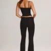 Patsy Modal Mid-Rise Flared Broek in Zwart
