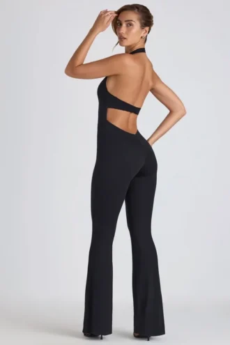 Pema Modal Jumpsuit met kanten rand en uitsnijdingen in zwart