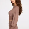 Quinn Modal off-shoulder top met lange mouwen in mokka