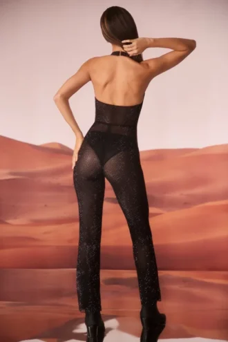 Ramona versierde jumpsuit met diepe halslijn in zwart