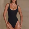 Reese body with round neck in black