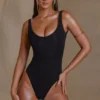 Reese body with round neck in black