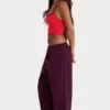 Relaxte joggingbroek van geborsteld katoenjersey met middelhoge taille in bordeauxrood
