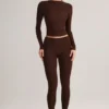 Roux Modal Mid-Rise Cropped Legging in Chocoladebruin