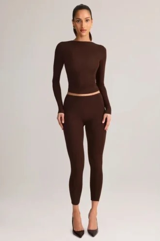 Roux Modal Mid-Rise Cropped Legging in Chocoladebruin
