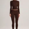 Roux Modal Mid-Rise Cropped Legging in Chocoladebruin