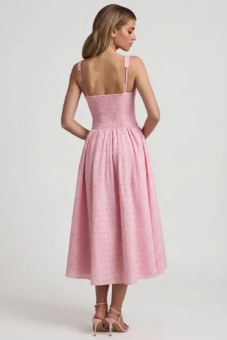 Saidey A-lijn midi-jurk met strikdetail in broderie anglaise, zachtroze