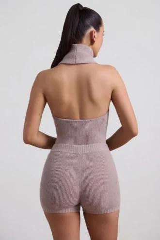 Sakari geribbelde coltrui met open rug in taupe